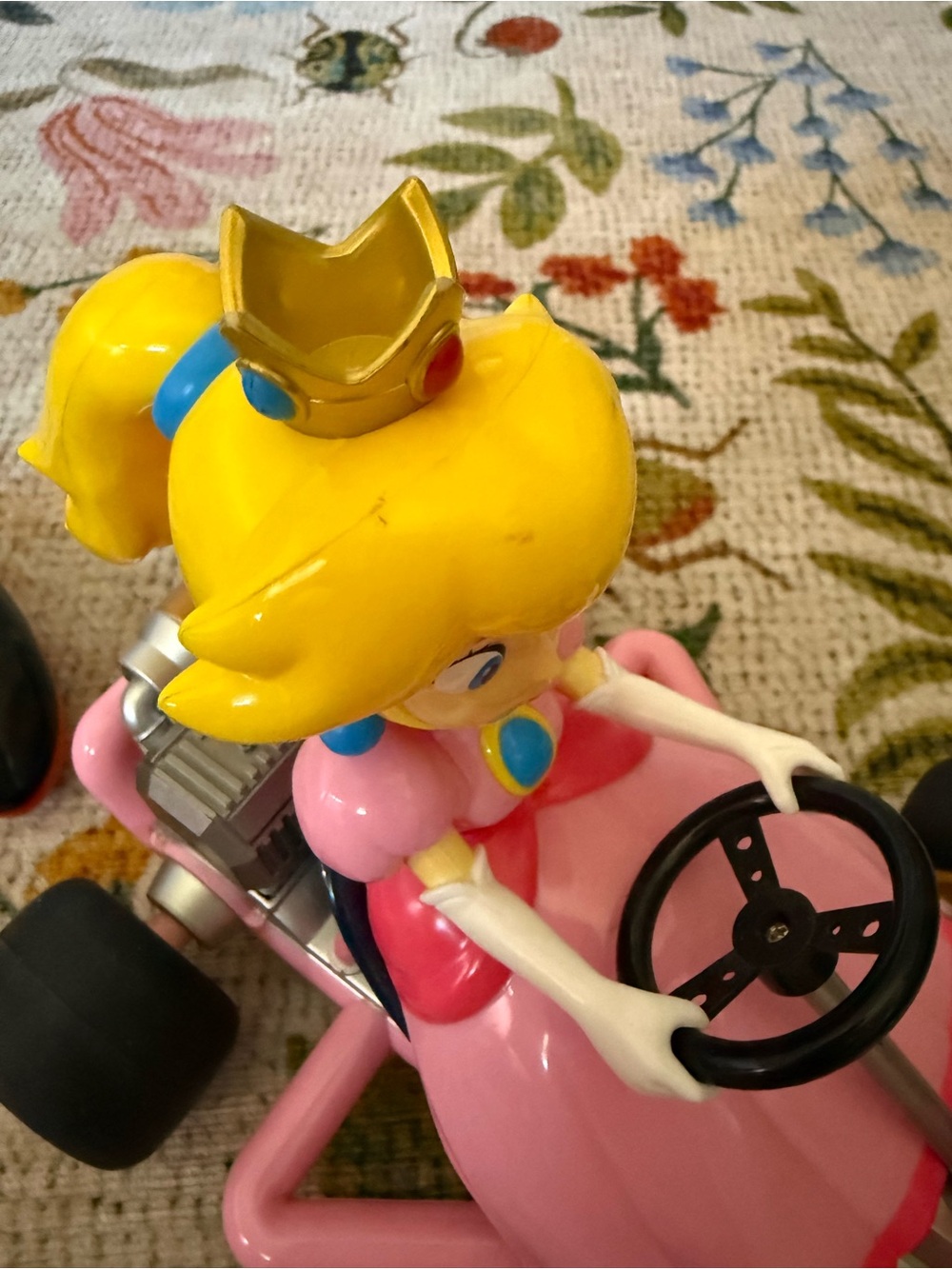 Princess Peach RC Toy Mario Kart - working great condition - Picture 4 of 7